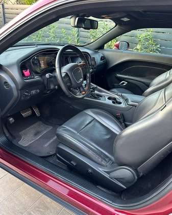 Dodge Challenger cena 133000 przebieg: 63581, rok produkcji 2017 z Łódź małe 121